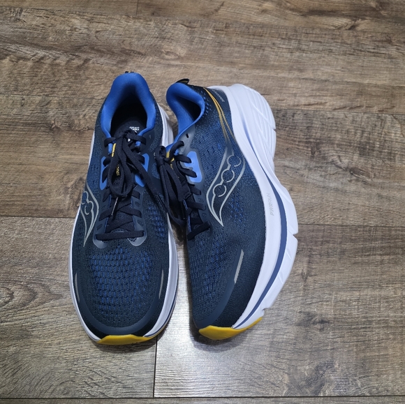 Saucony Guide Formfit Sneaker Men Size 10